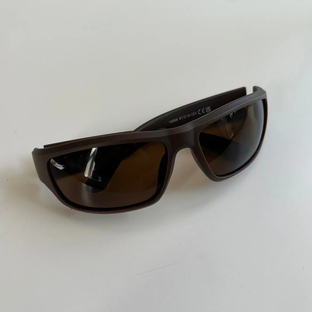 y2k 2000s vintage style brown surfer designer style sunglasses